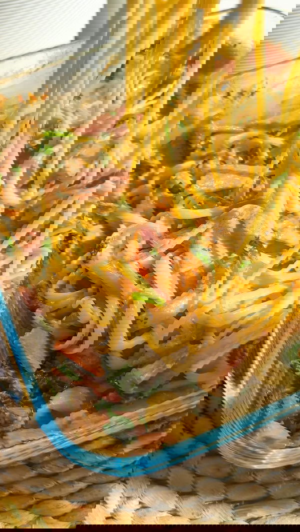 Caramelised Onion and Bacon Spaghetti