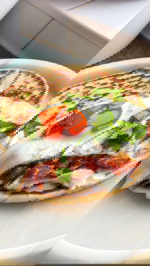 Egg and Bacon Jam Breakfast Flatbread