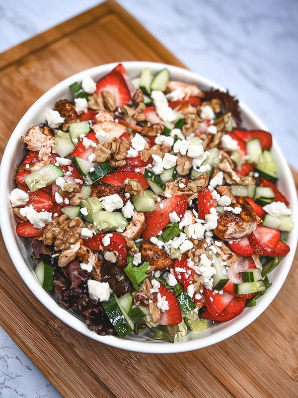 Strawberry Blackened Chicken Walnut Salad
