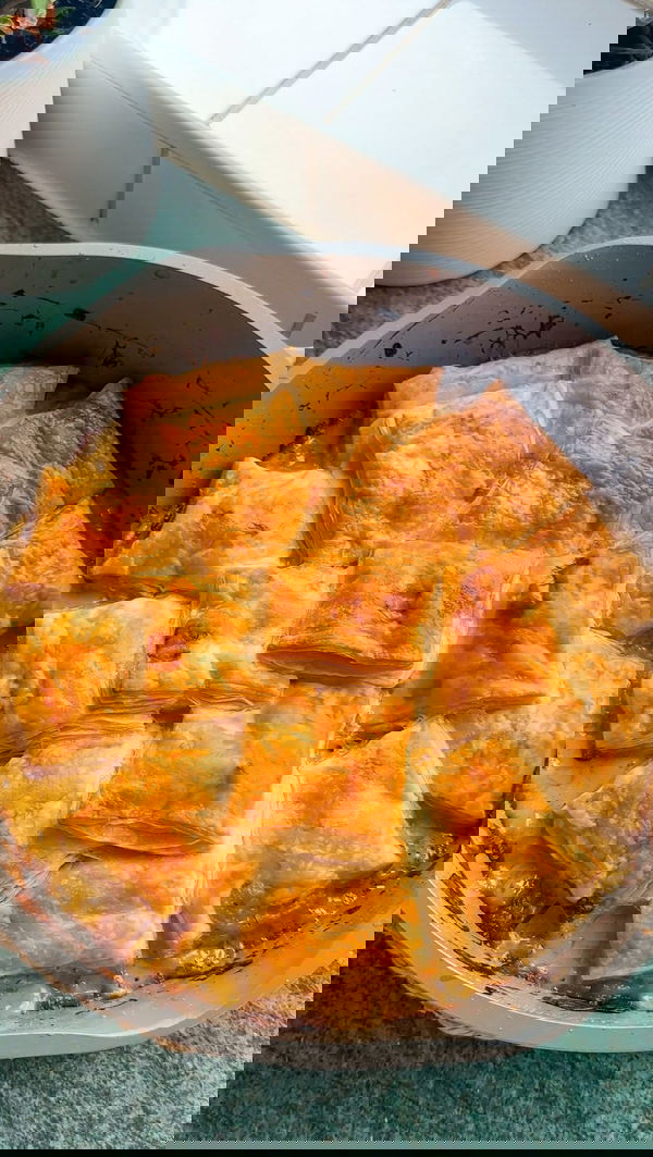 Creamy Sausage & Leek Pie